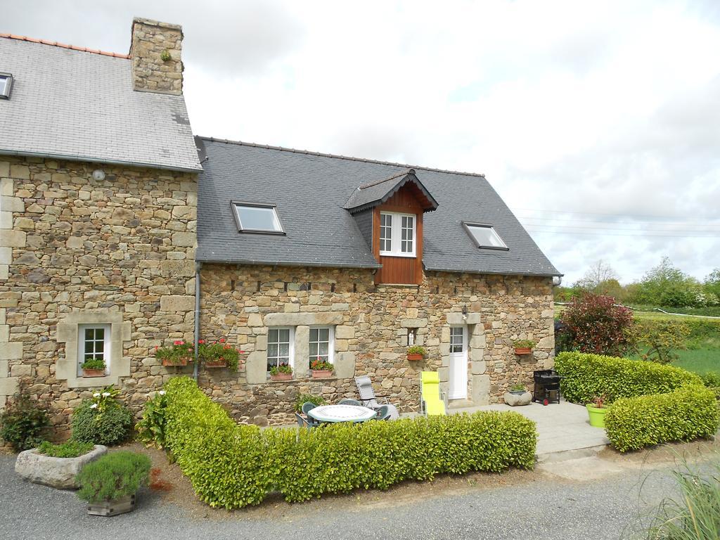 Gite De Kervoas Villa Lézardrieux Exteriör bild