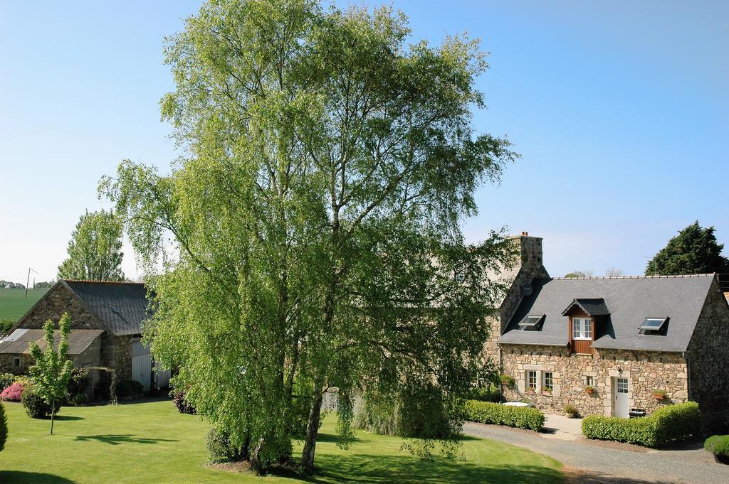 Gite De Kervoas Villa Lézardrieux Exteriör bild